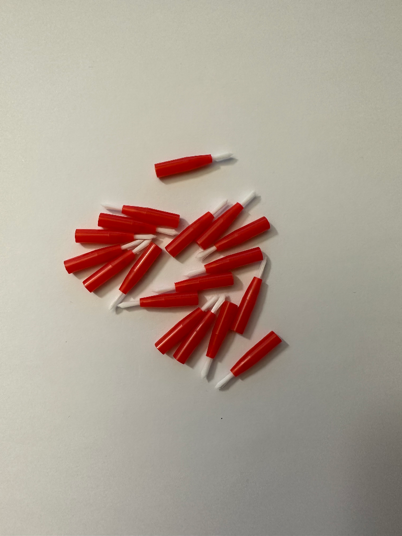 Novbrush Pinseleinsätze fein rot-weiß, 100 Stück