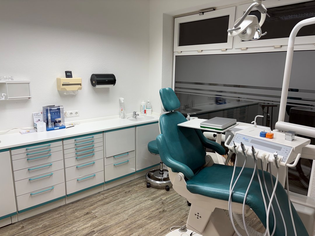 Kreis Dithmarschen: 3 Behandlungszimmer-Praxis in zentraler Lage
