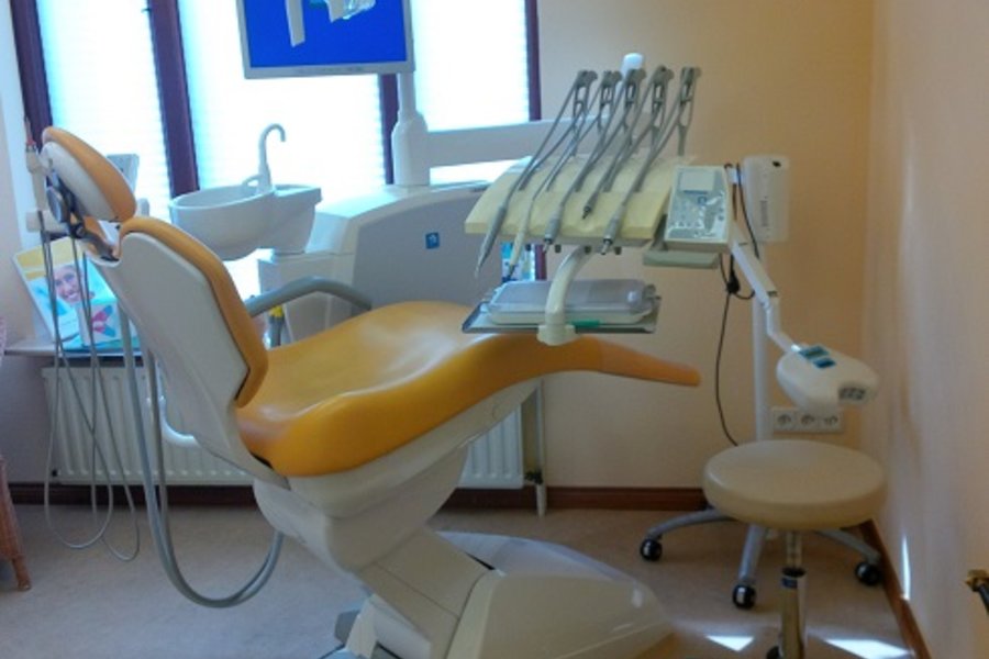 Repräsentative 3-Zim.-Px.mit Cerec+Laser