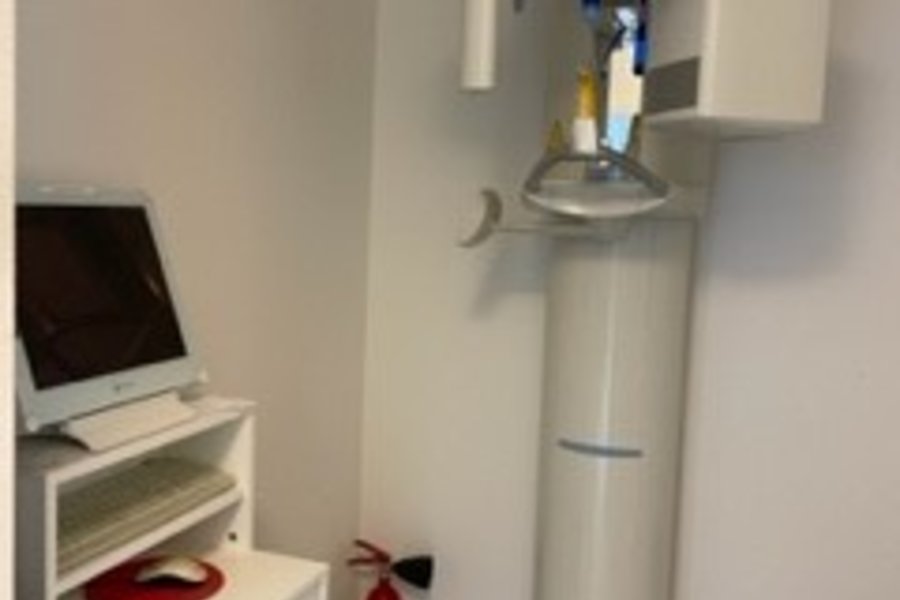 3-BHZ-Praxis ; gute Lage im Stadtteilzentrum ;digit.OPG; gepflegt;