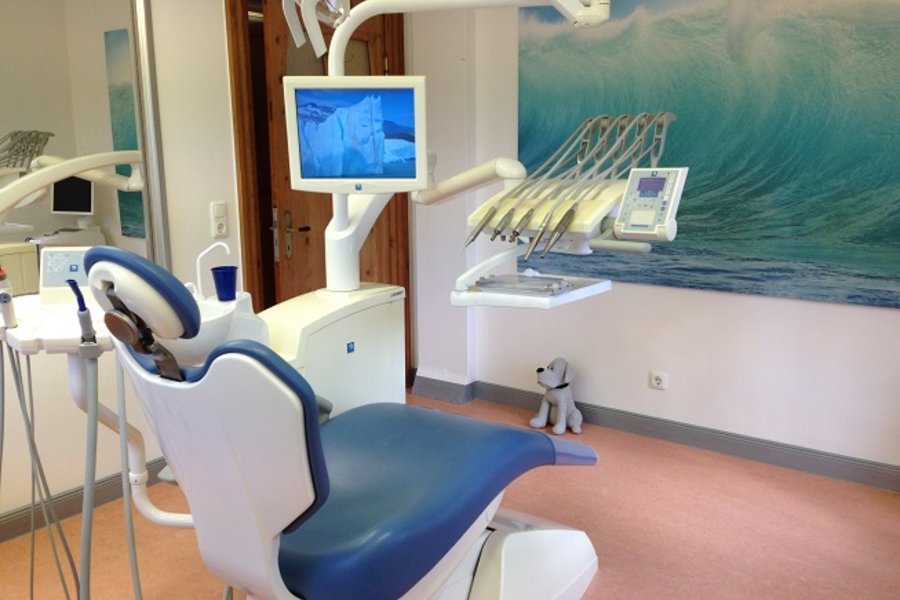 Repräsentative 3-Zim.-Px.mit Cerec+Laser