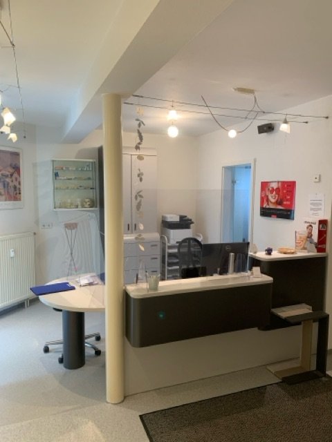 Freiburg: Barrierefreie und erweiterbare 2 Behandlungszimmer-Praxis