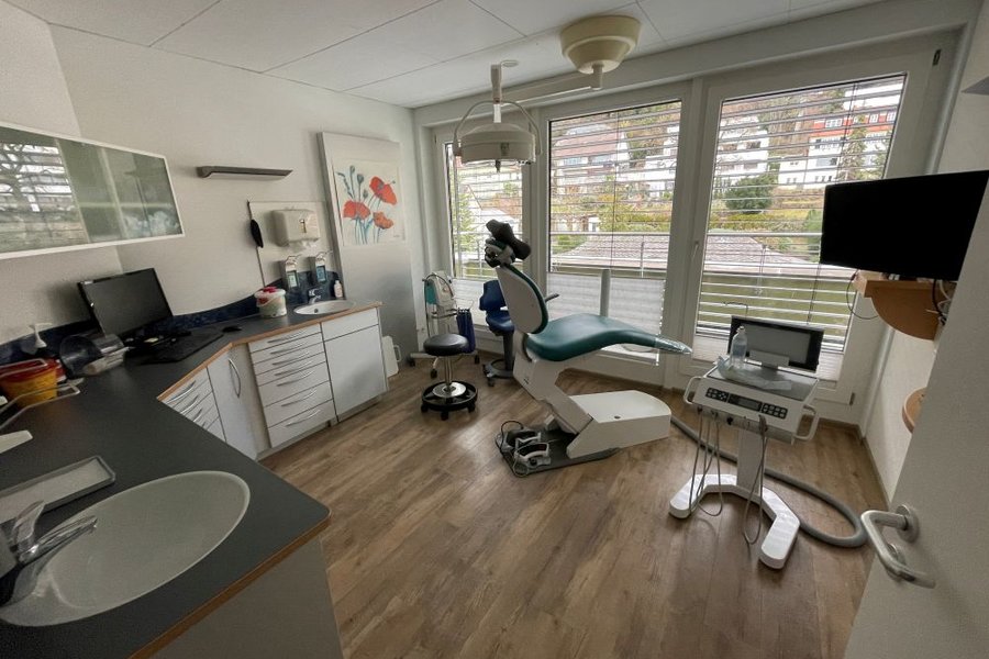 Raum Heidelberg: schönes Neugründungsobjekt für allgemeine Zahnheilkunde oder KFO