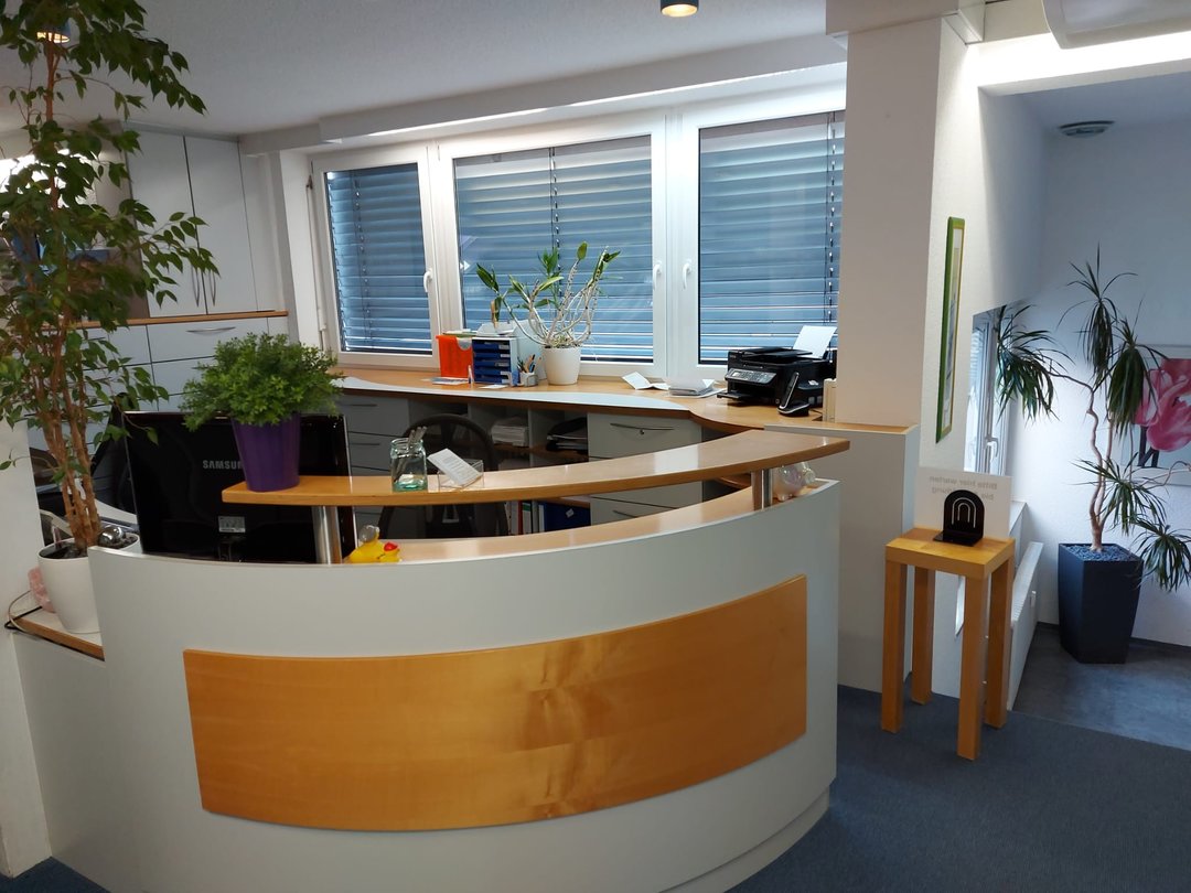 Großraum Stuttgart: Klimatisierte 6 Behandlungszimmerpraxis in Top Lage