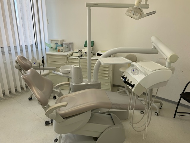 Raum Köln: zentral gelegene 3 Behandlungszimmer-Praxis