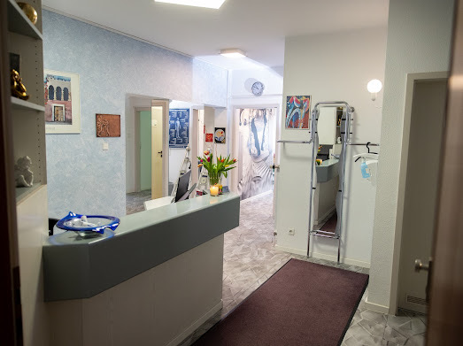 Zahnarztpraxis in Stuttgart zur Übernahme – erweiterbar auf 3 Behandlungszimmer