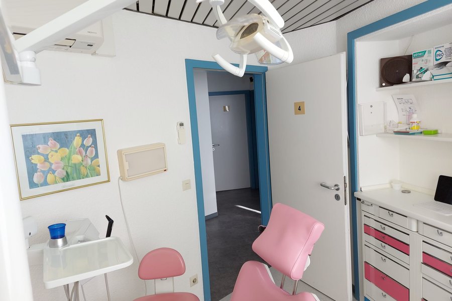 Großraum Stuttgart: Klimatisierte 6 Behandlungszimmerpraxis in Top Lage